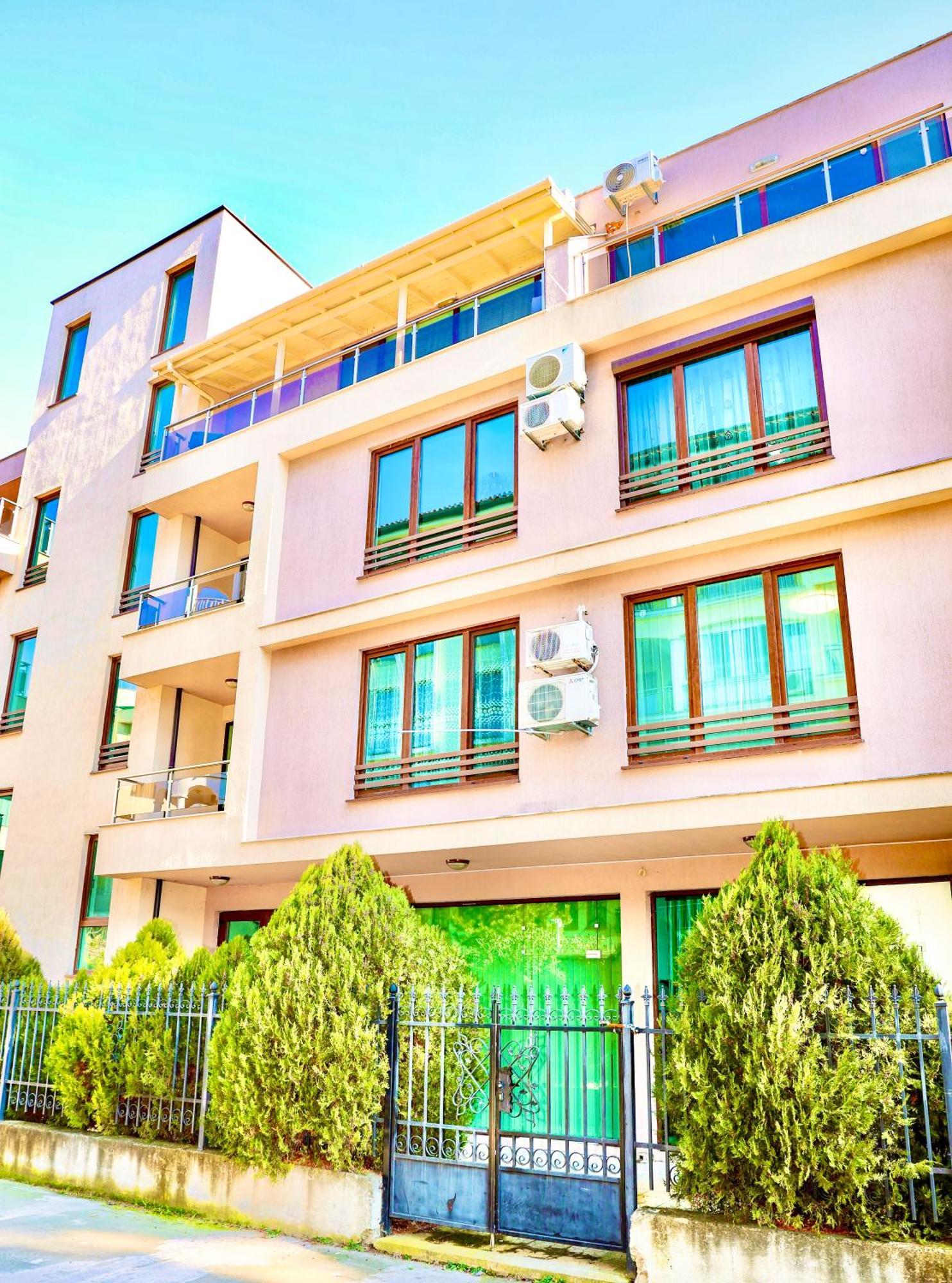 Sea Sun Holiday Apartments Солнечный берег Экстерьер фото